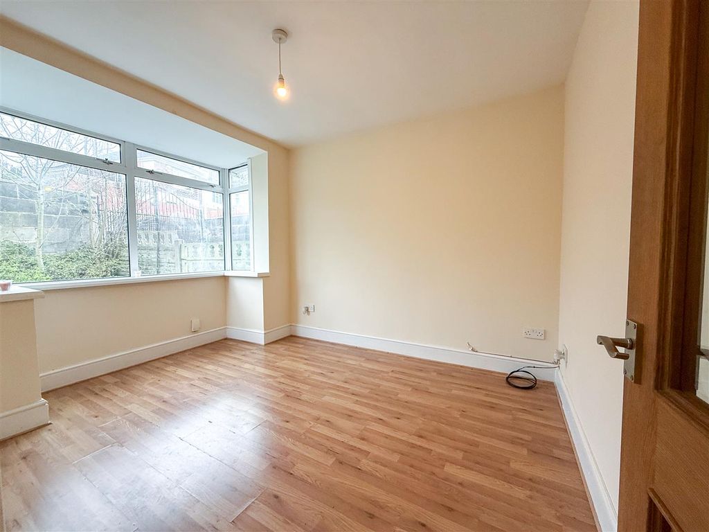 Property photo 2 of 23 20260324_124659667_Ios.Jpg