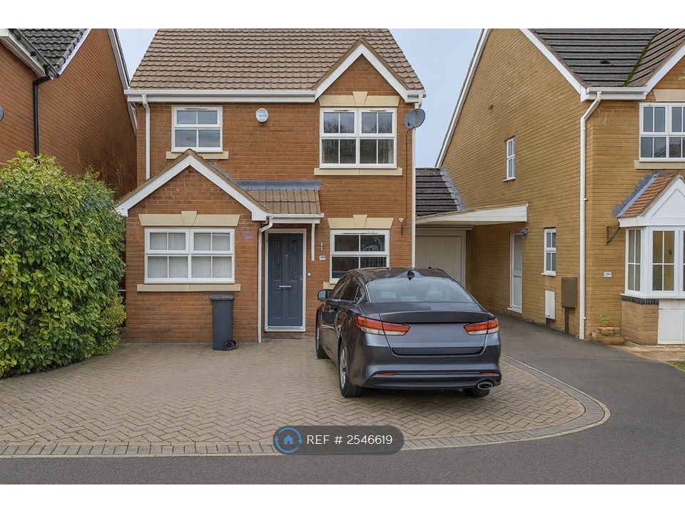 Property photo 1 of 14 House Facade