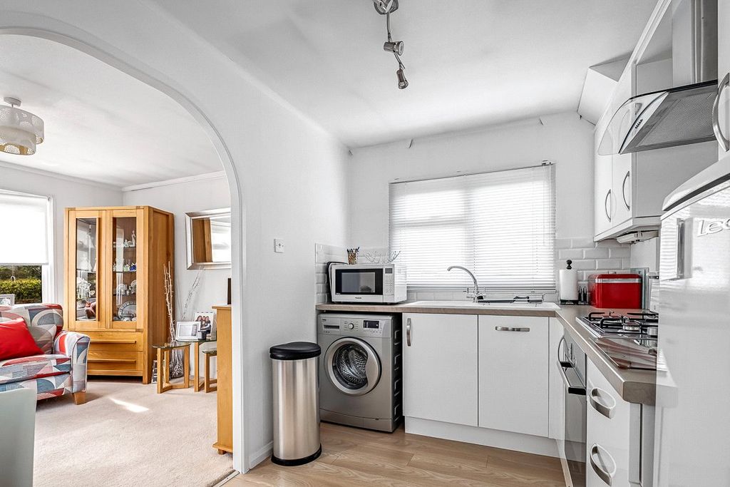 Property photo 3 of 14 Kitchen