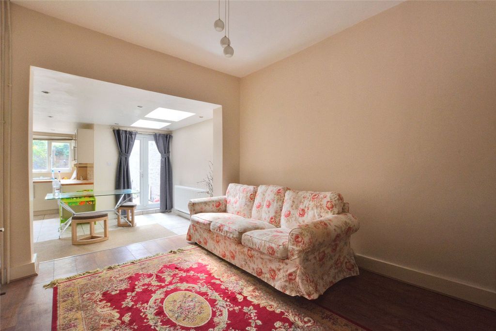 Property photo 3 of 17 Picture No. 03