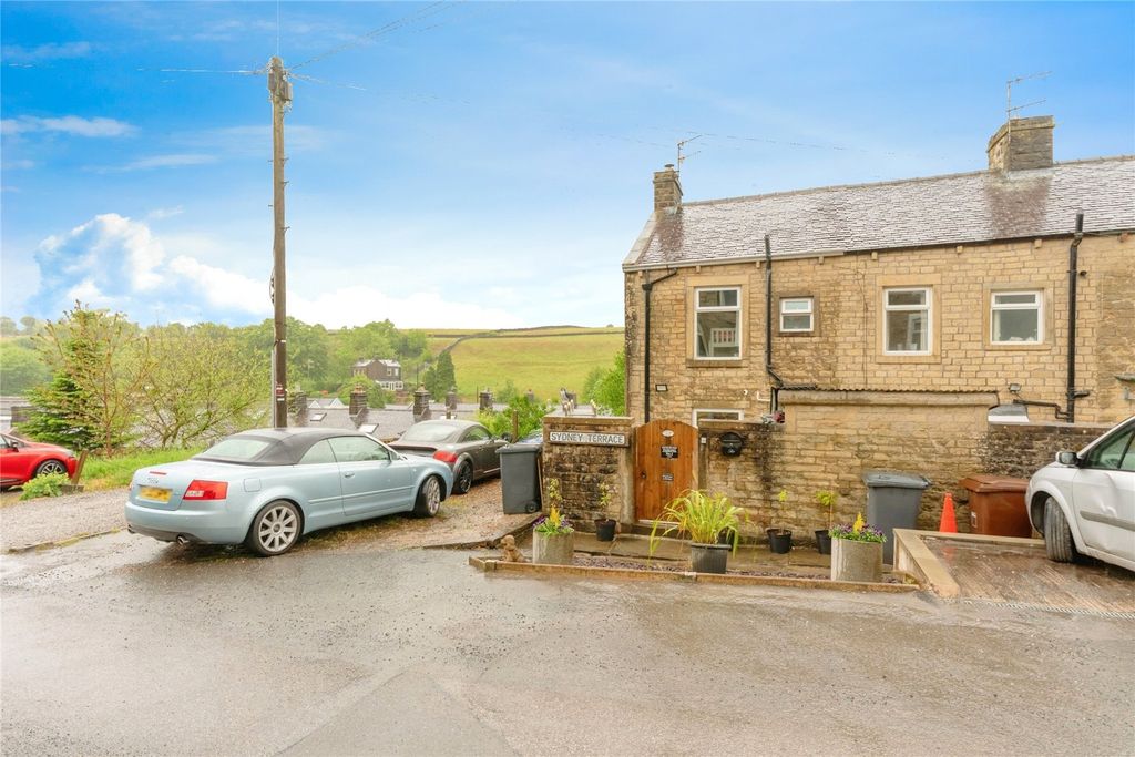 Property photo 3 of 17 Picture No. 01