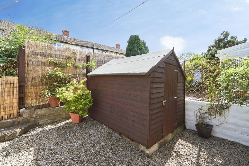 Property photo 3 of 19