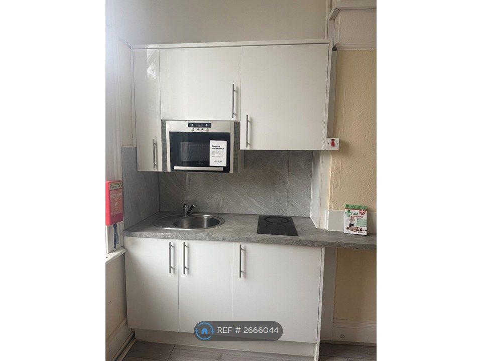 Property photo 1 of 3