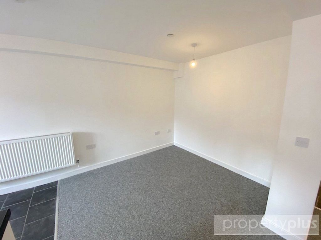 Property photo 2 of 7 Picture No. 09