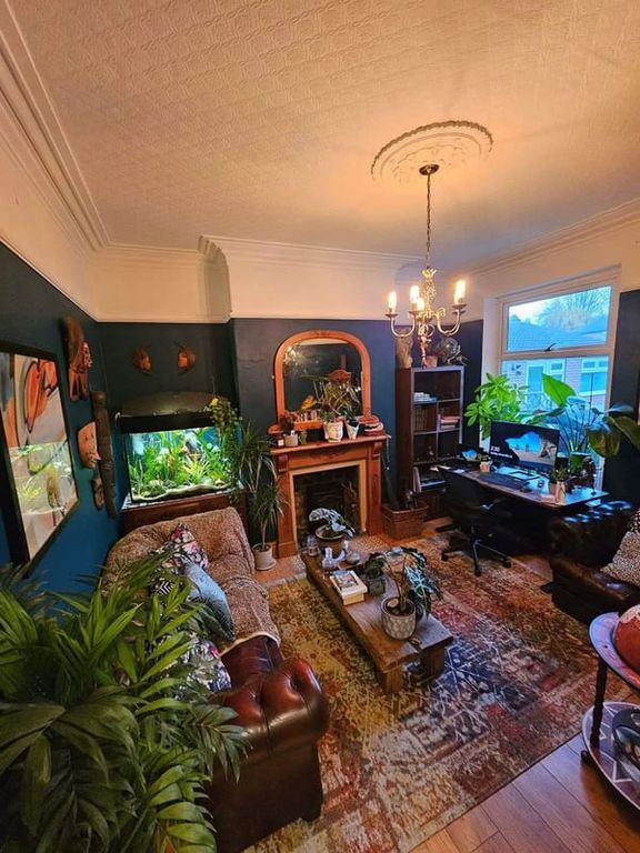 Property photo 3 of 25