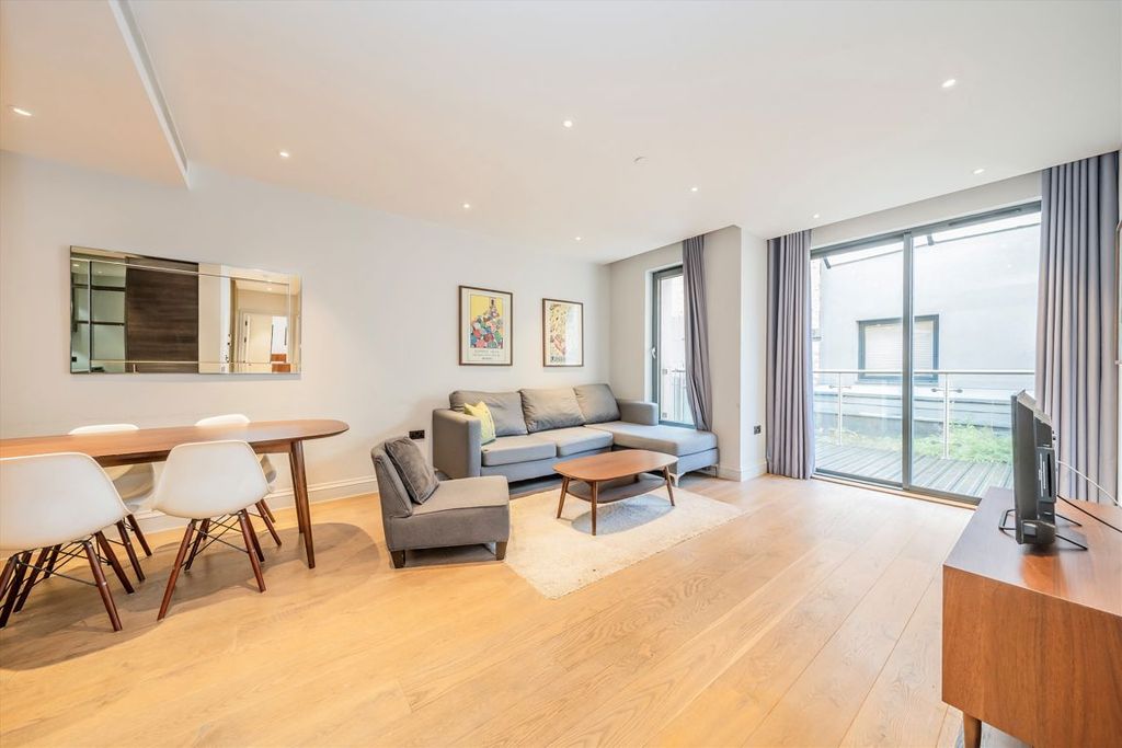 Property photo 2 of 9