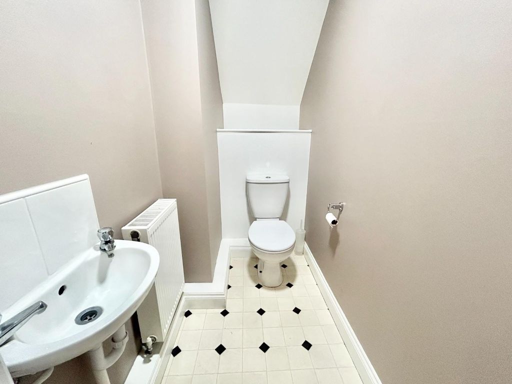 Property photo 3 of 27 Downstairs WC