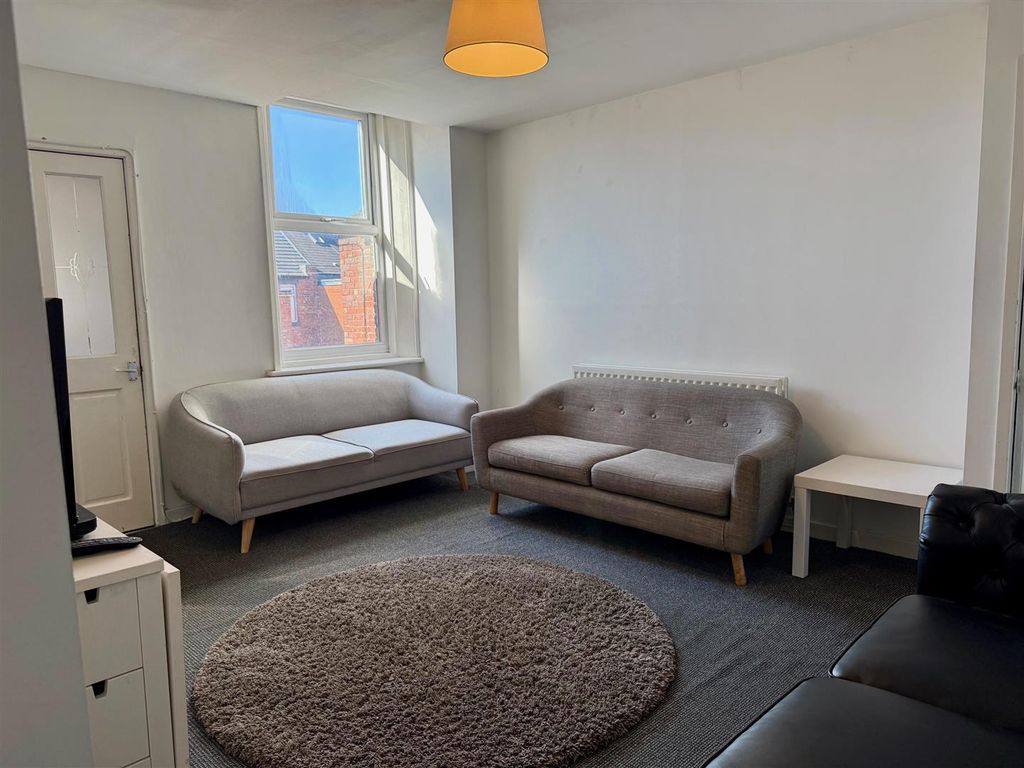 Property photo 1 of 10 New Lounge 2.Jpg