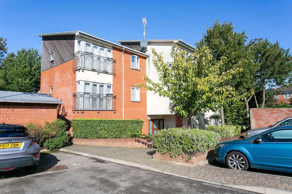 Property photo 2 of 5