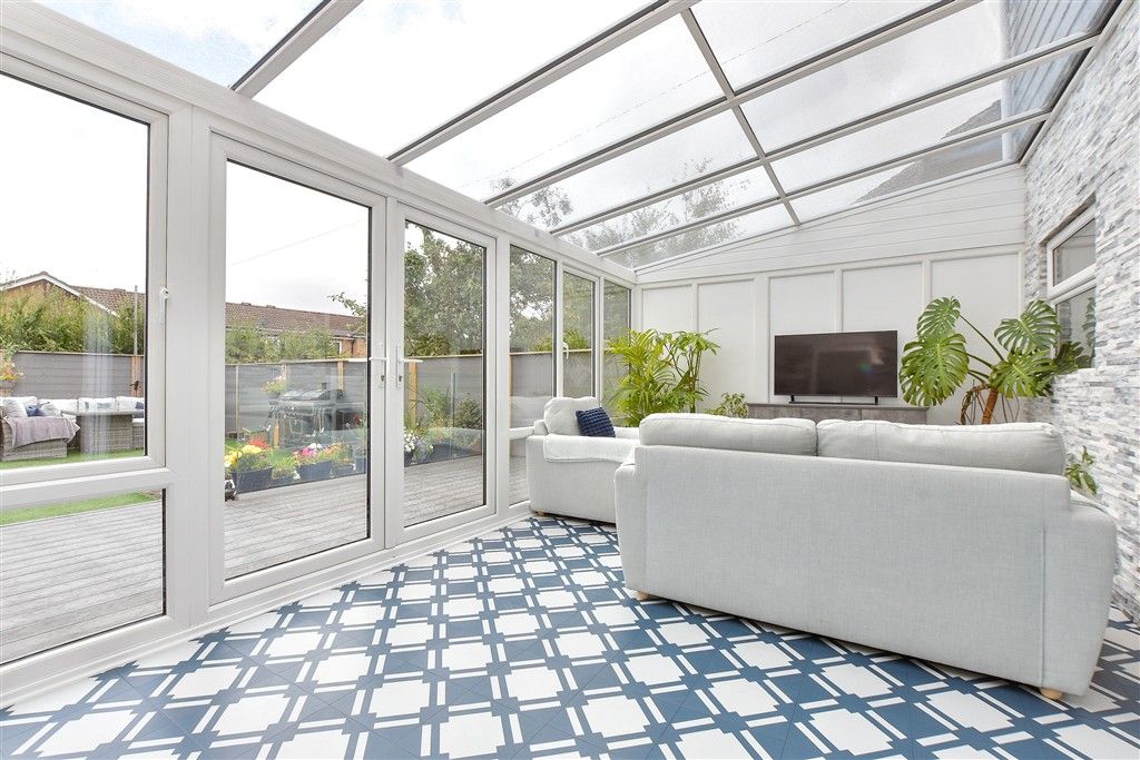 Property photo 3 of 15 Conservatory