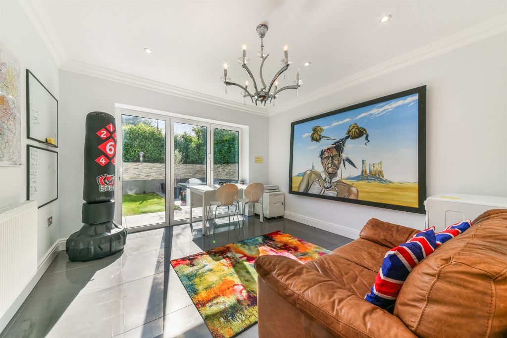 Property photo 2 of 15