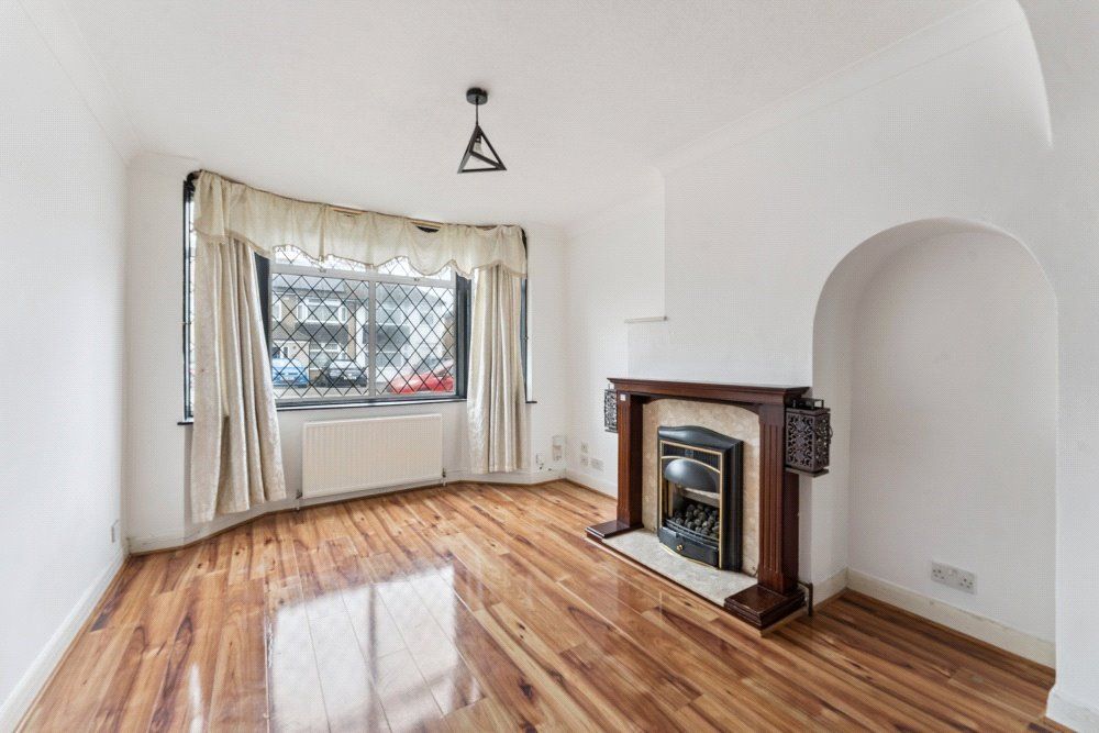 Property photo 2 of 18 Picture No. 01