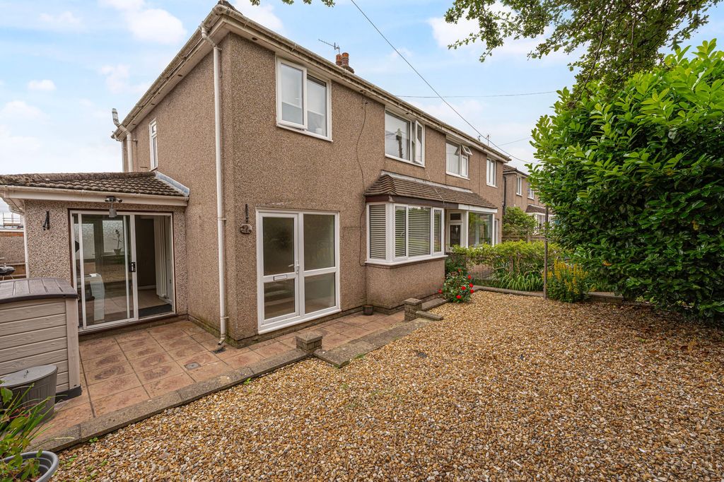 Property photo 1 of 41