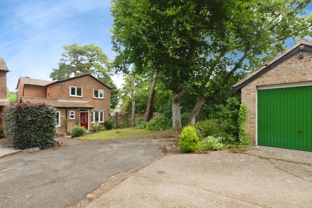Property photo 1 of 18 Front View