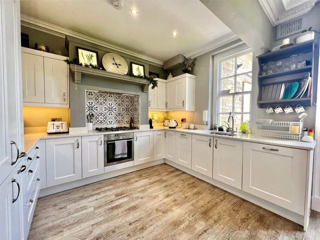 Property photo 1 of 14 9.Jpg