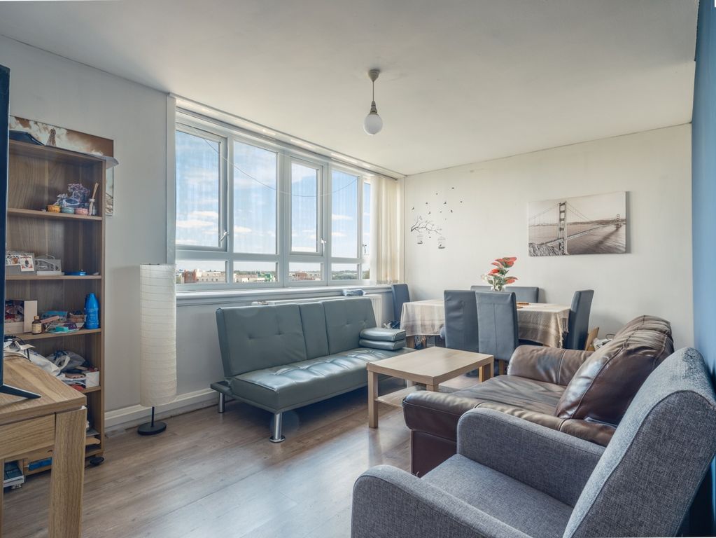 Property photo 2 of 8 5354632