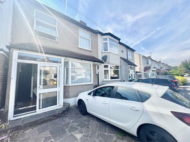 Property photo 1 of 12