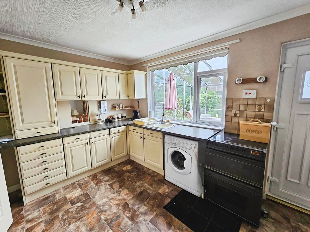 Property photo 3 of 15 Photo 12