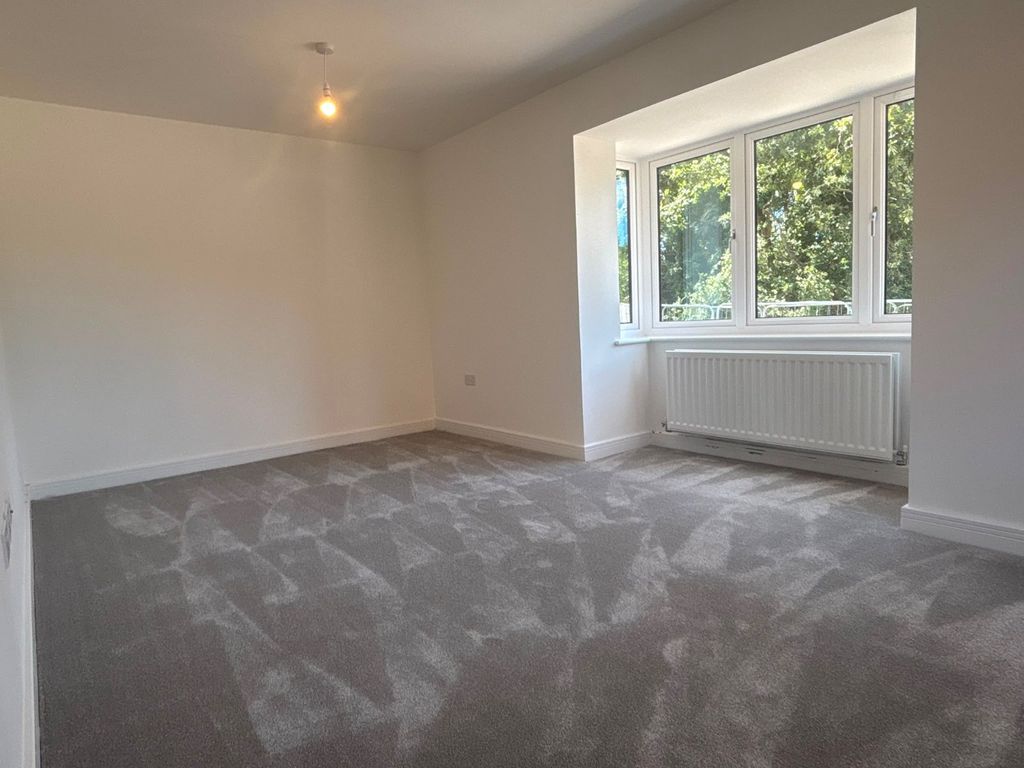 Property photo 3 of 8 Picture No. 02