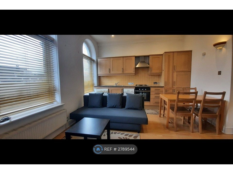 Property photo 3 of 12