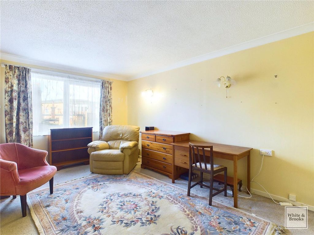 Property photo 1 of 9 4.Jpg