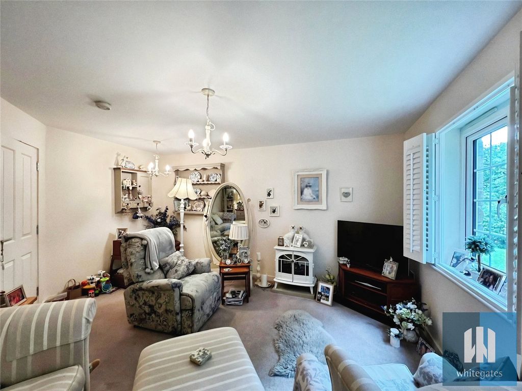 Property photo 2 of 17 Picture No. 08