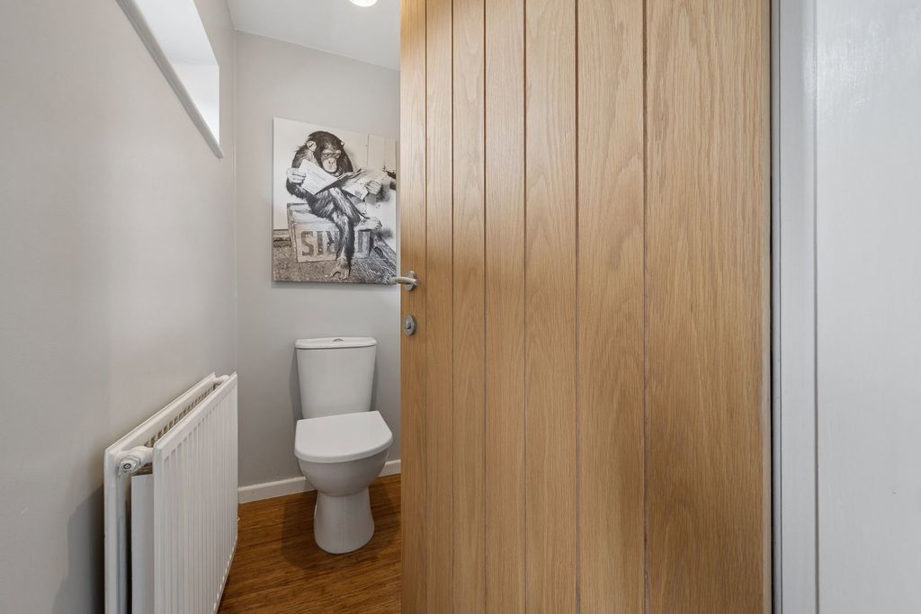 Property photo 3 of 38