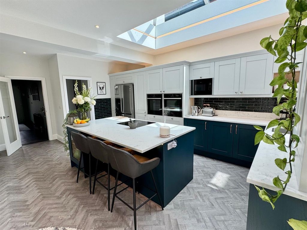 Property photo 3 of 23 Three.Jpg