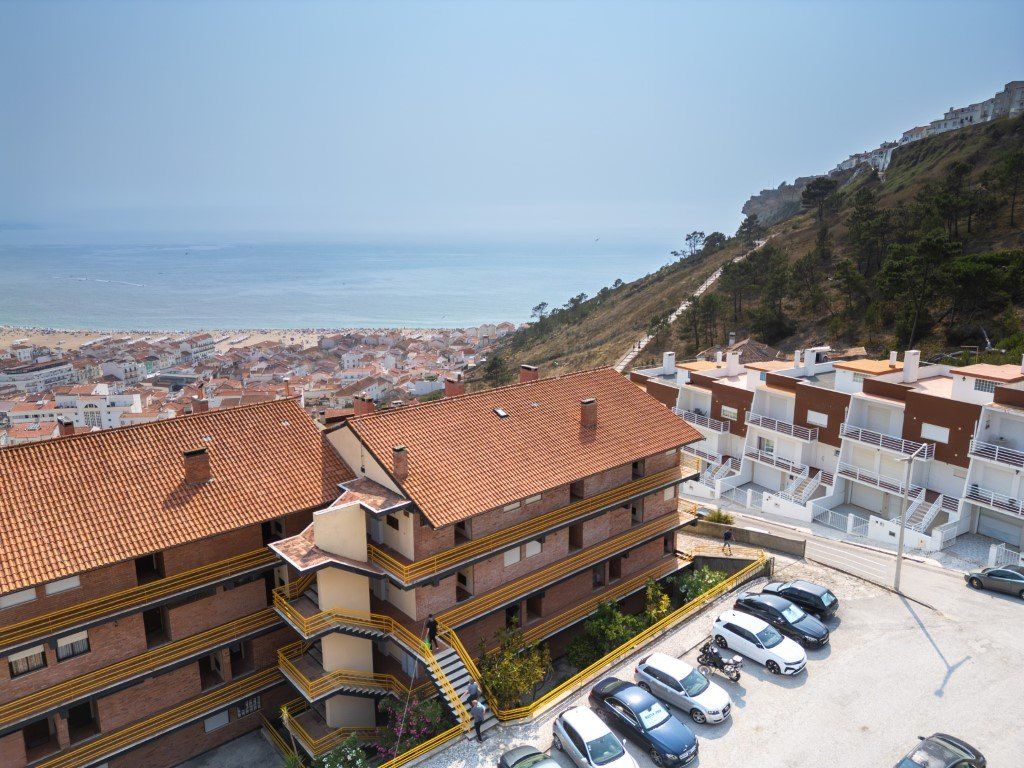 Property photo 1 of 31 Investment Opportunity: T2 Duplex In Nazaré 700m From The Beach