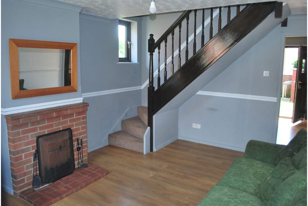 Property photo 3 of 12