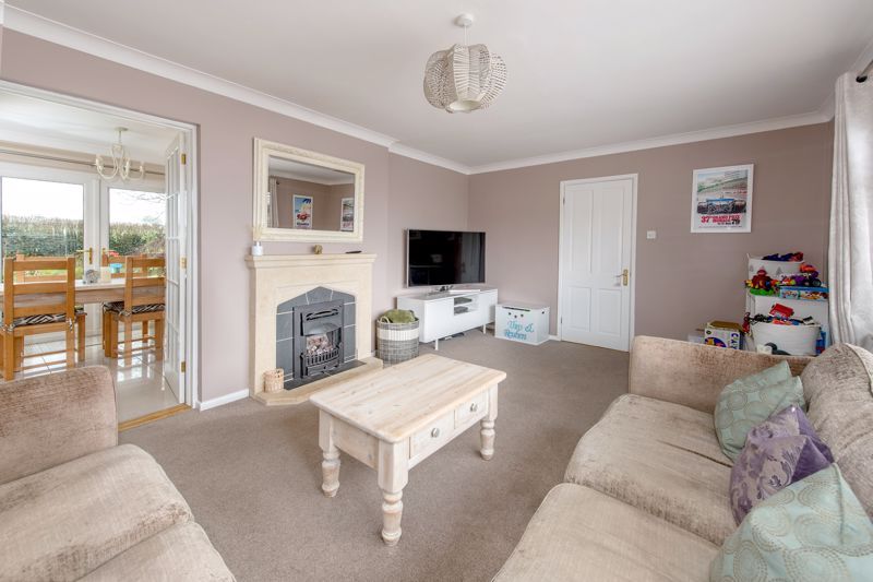 Property photo 2 of 27 Sitting Room