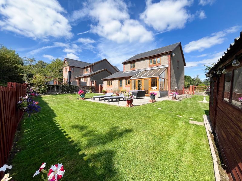 Property photo 1 of 35 Photo 34