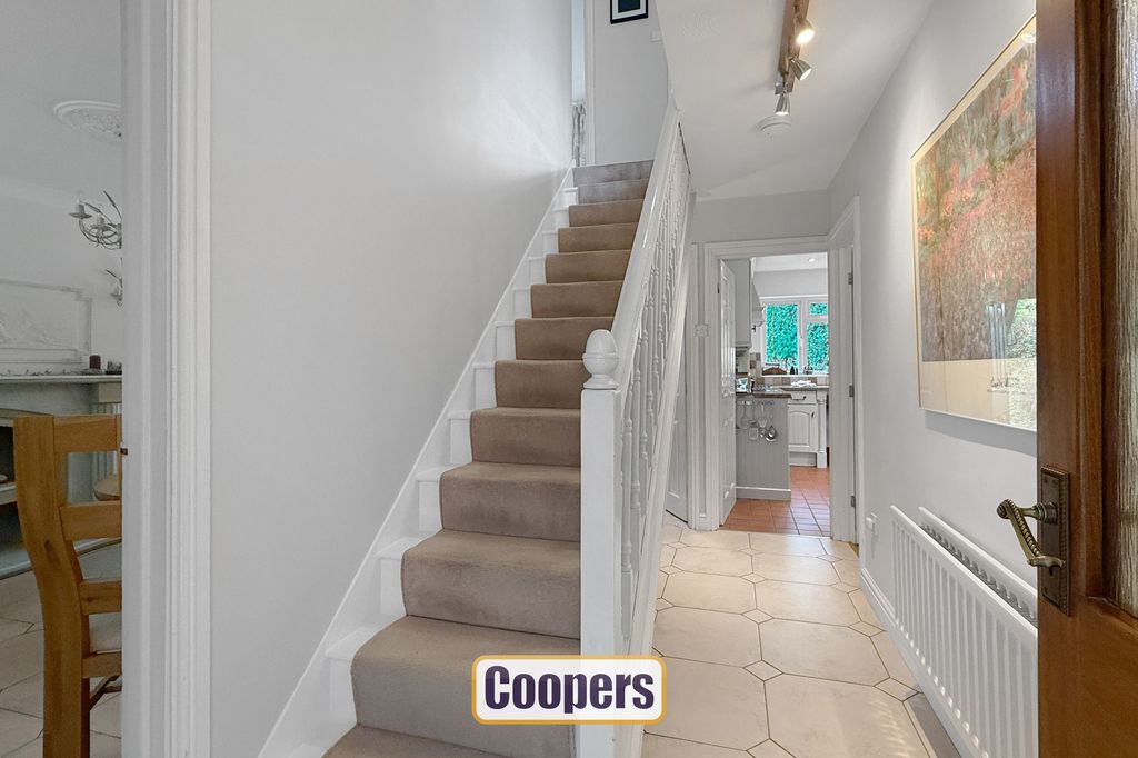 Property photo 3 of 21 Hallway