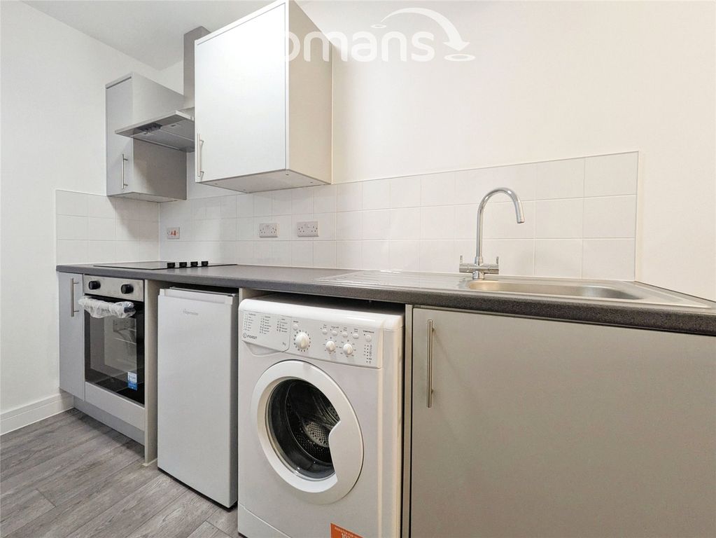 Property photo 2 of 7 Picture No. 05