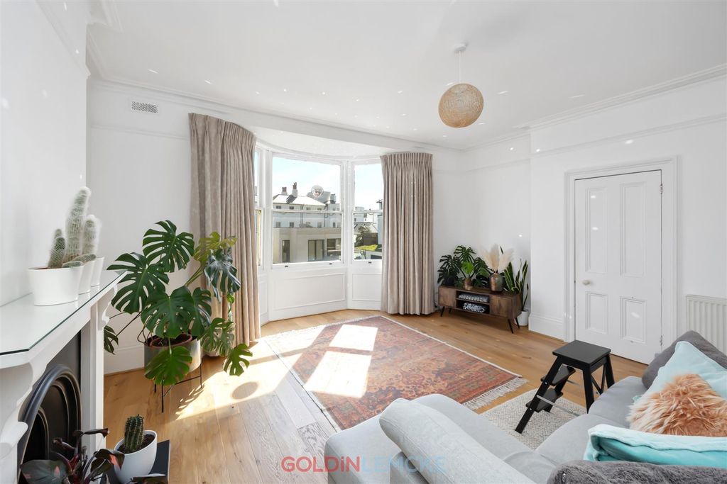 Property photo 3 of 15 Living Room