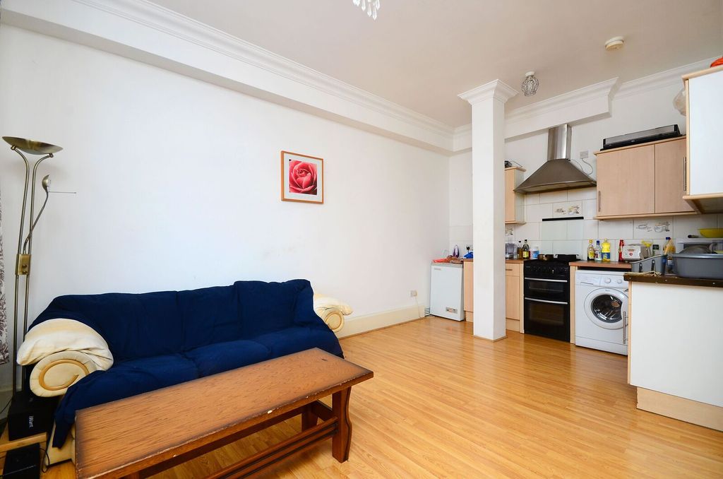 Property photo 1 of 10