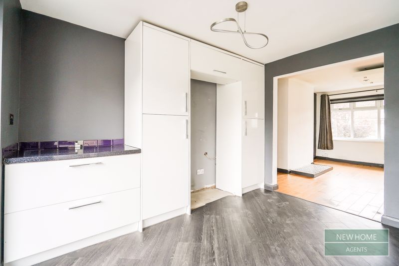 Property photo 3 of 17 Photo 12