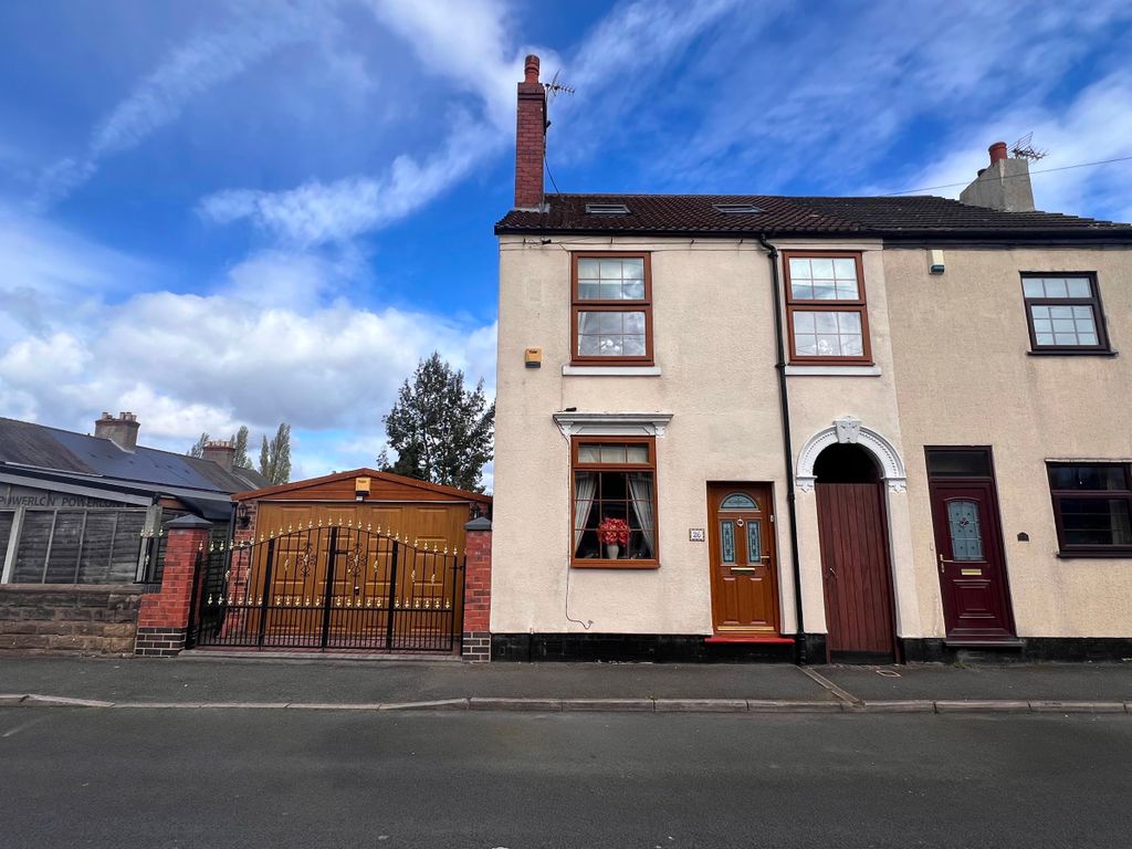 Property photo 2 of 42