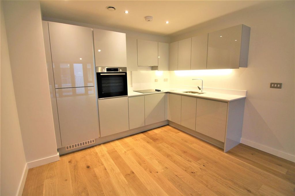 Property photo 2 of 9
