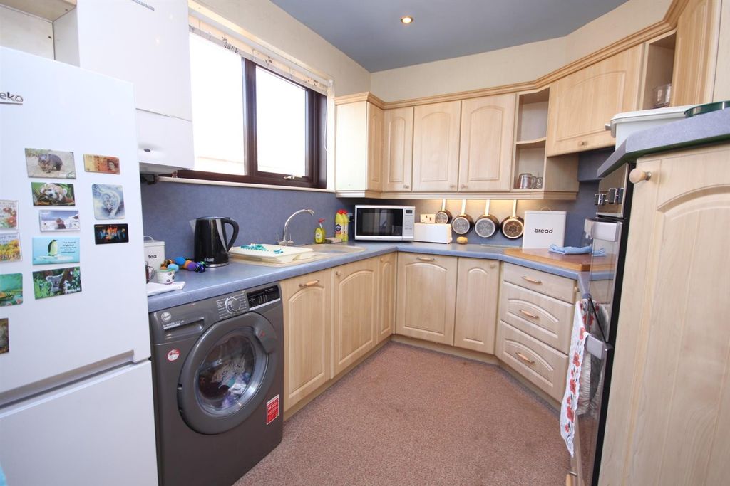 Property photo 3 of 11 Img_4724.Jpg