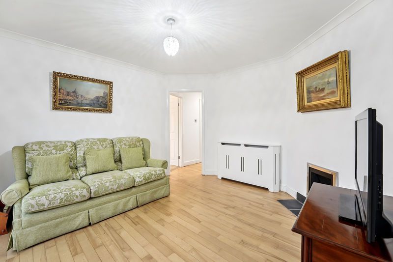 Property photo 3 of 14 Photo 2