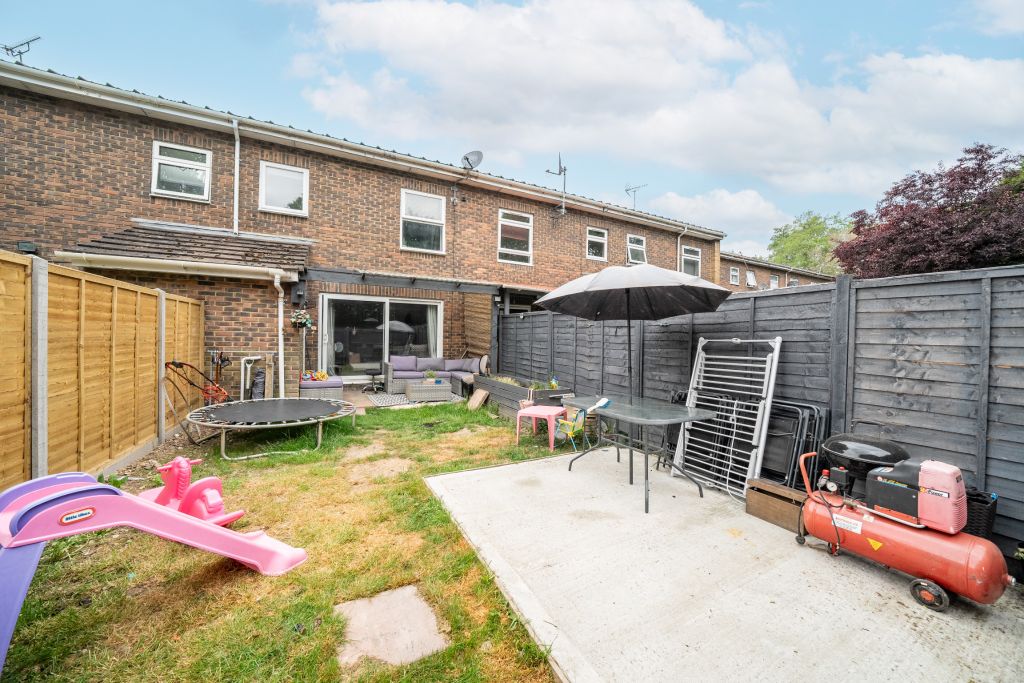 Property photo 2 of 23
