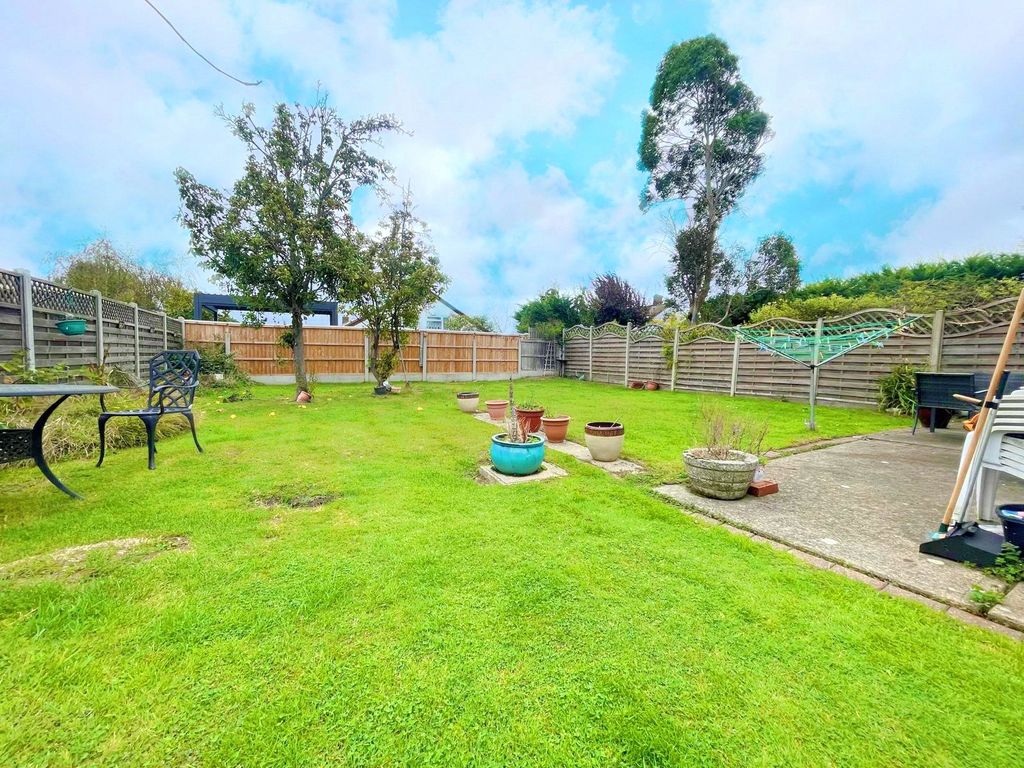 Property photo 2 of 14 Picture No. 27