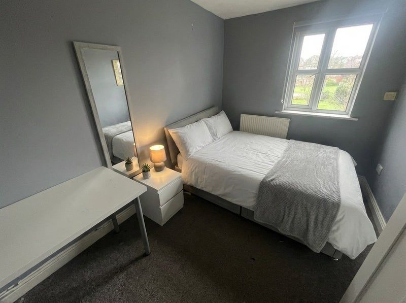 Property photo 1 of 3