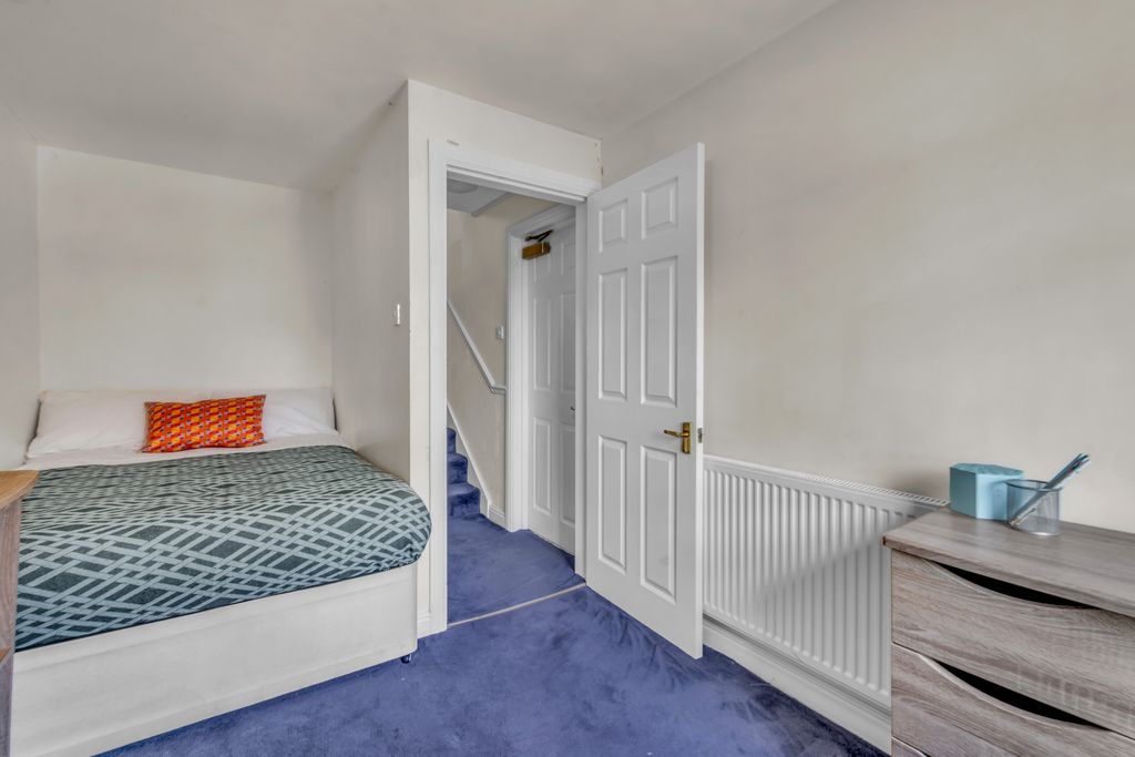 Property photo 2 of 7 Property Photo