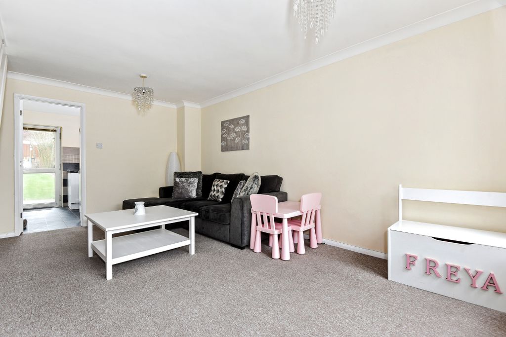 Property photo 3 of 16