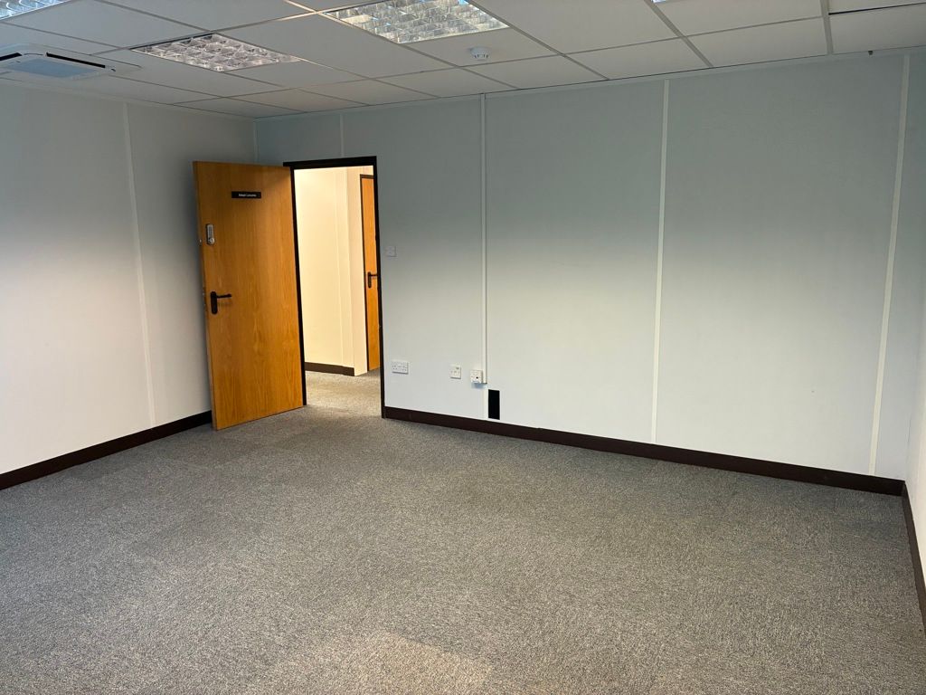 Property photo 3 of 3 Photo 17