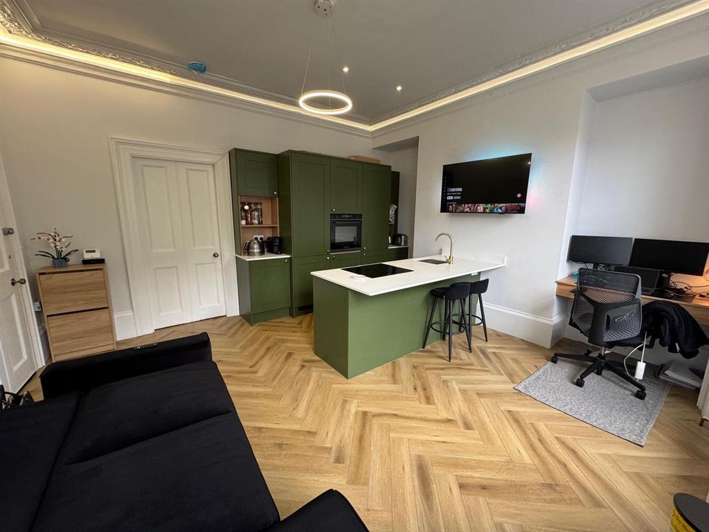 Property photo 1 of 8 P1.Jpg