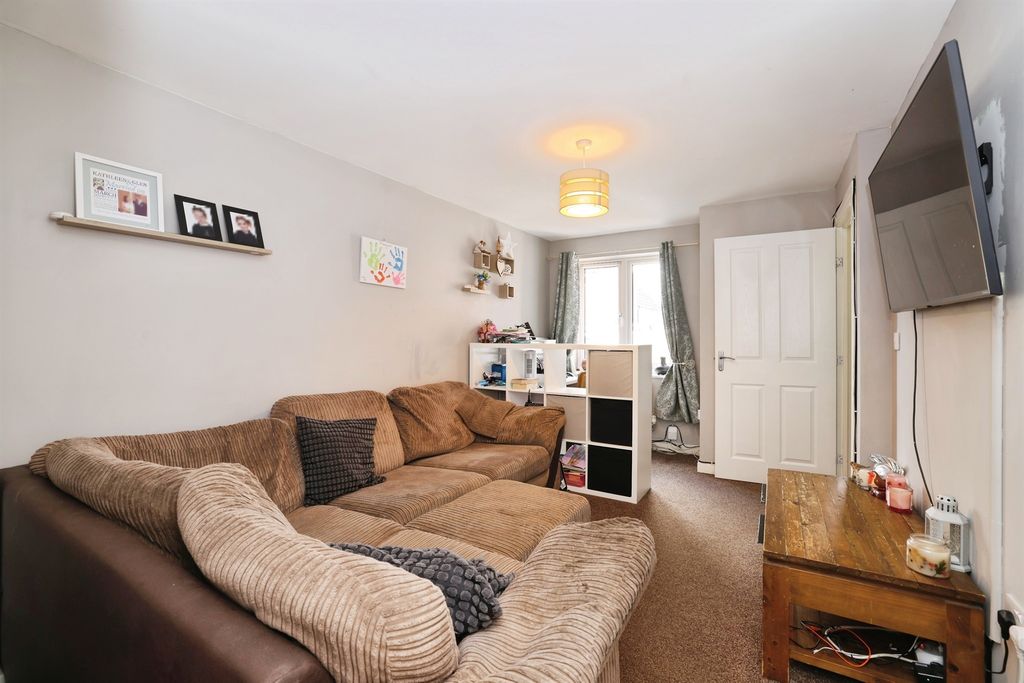 Property photo 2 of 15