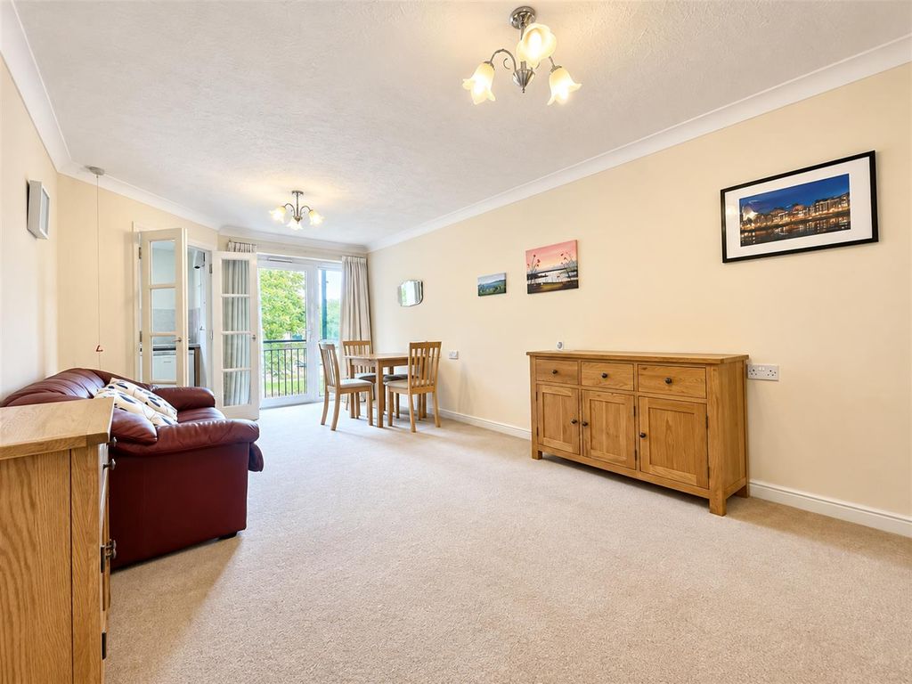 Property photo 2 of 12 c438E957-25B4-4124-932E-1d02d7Caef91.Png